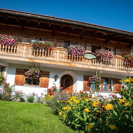 Apartment Gaestehaus Becher, Kreuth-point Kreuth