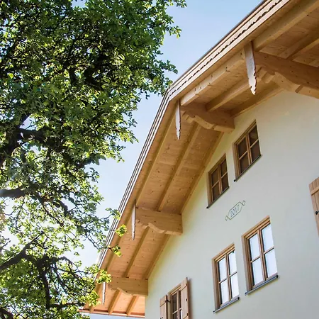 Gaestehaus Becher, Kreuth-point * Kreuth