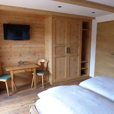 Gaestehaus Becher, Kreuth-point Apartment *