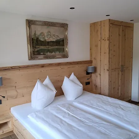 Apartment Gaestehaus Becher, Kreuth-point