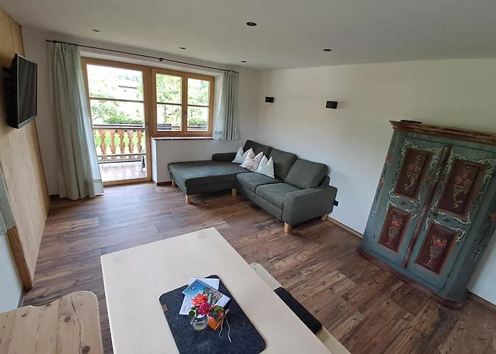 Gaestehaus Becher, Kreuth-point 아파트 크로이트