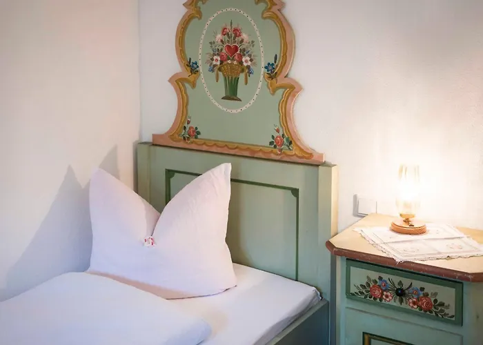 Gaestehaus Becher, Kreuth-point * 크로이트