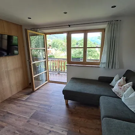 Gaestehaus Becher, Kreuth-point Kreuth