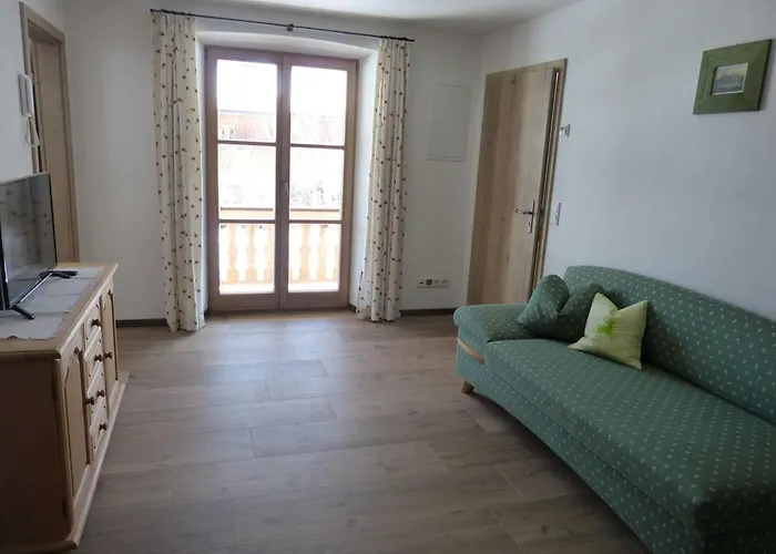 Gaestehaus Becher, Kreuth-point Апартаменты *