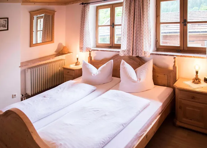 Gaestehaus Becher, Kreuth-point Кройт